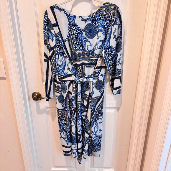 Peter Nygard Woman's XL Blue Art Design Dress - Picture 1 of 15